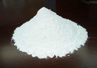 Fine calcium carbonate powder for plastics and masterbatch
